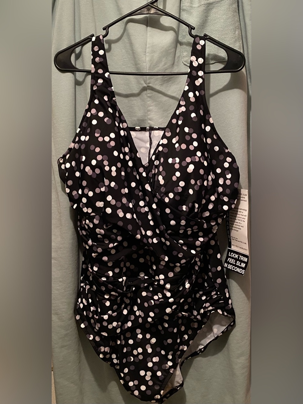 Trimshaper One piece Swimsuit Black w/ polka dots Adjustable Straps New NWT 24W